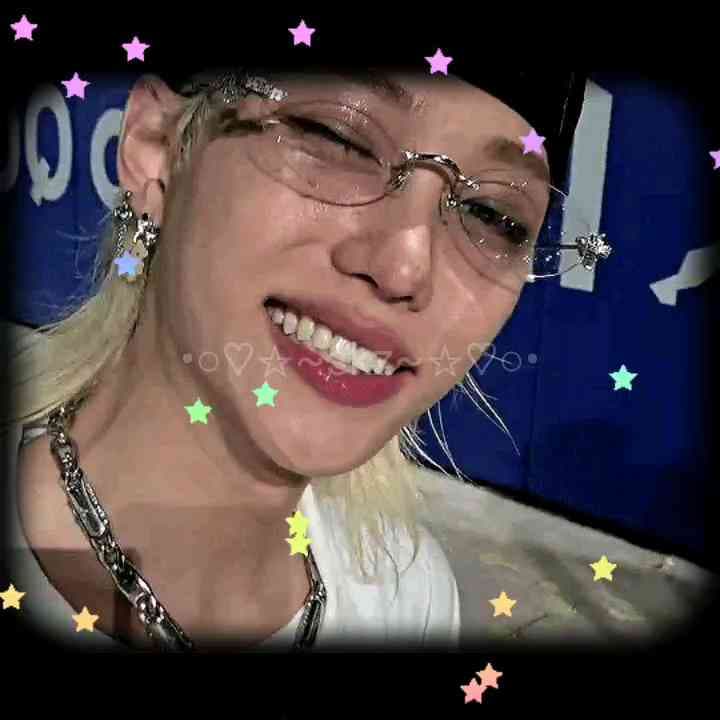 I'm back pookiesss #skz