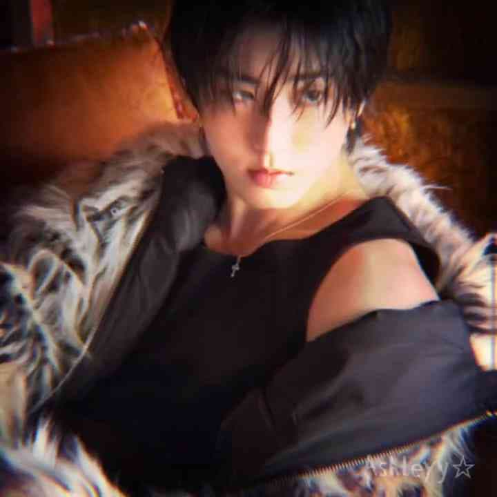 didn't know han was attractive until this ugh 😭 #kpop #kpopedit #edits #edit #han #straykids #straykidz #skz #mix #template #ashleyy #funk #hot #cool #kinemasterpleasedontreject #kinemaster #seungminnie_editcomp